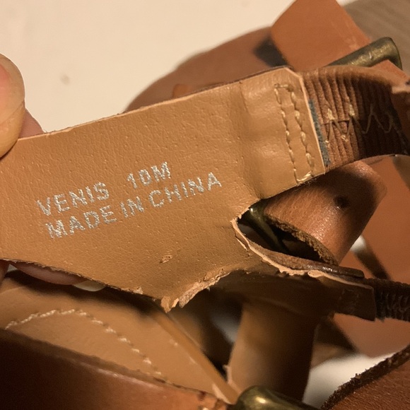 STEVE MADDEN: Venis - Size 10M - Picture 4 of 7